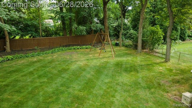 1010 Genesee Drive, Royal Oak, MI 48073