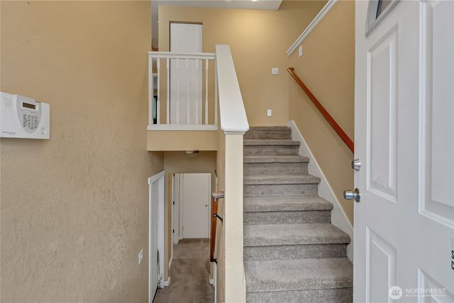 9310 Pinedrop Drive SE, Olympia, WA 98513