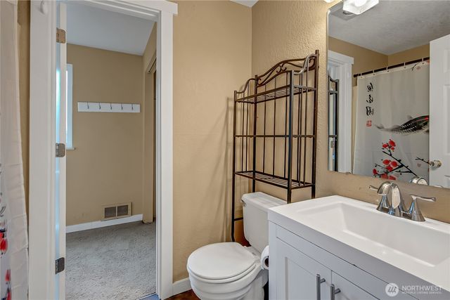 9310 Pinedrop Drive SE, Olympia, WA 98513