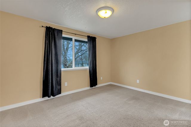 9310 Pinedrop Drive SE, Olympia, WA 98513