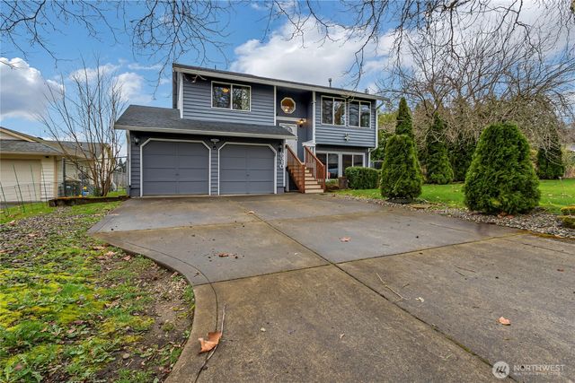 9310 Pinedrop Drive SE, Olympia, WA 98513