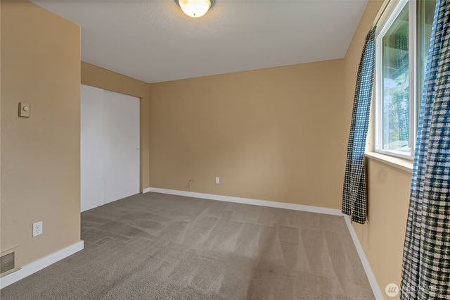 9310 Pinedrop Drive SE, Olympia, WA 98513