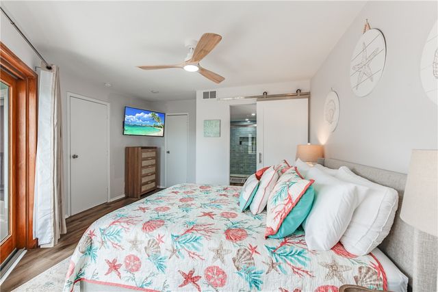 5973 State Highway 361 125, Port Aransas, TX 78373