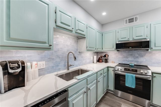 5973 State Highway 361 125, Port Aransas, TX 78373