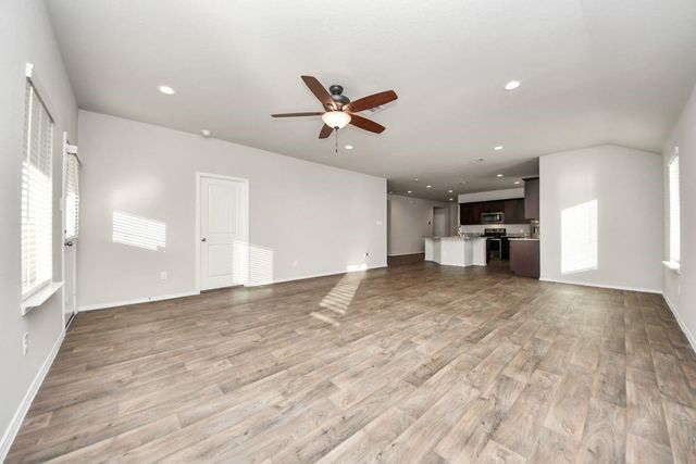 1702 Cooper Bluff Court, Richmond, TX 77469