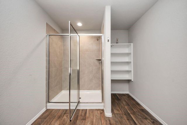 1702 Cooper Bluff Court, Richmond, TX 77469