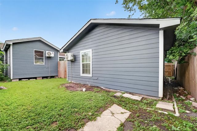 6715 Victoria Street B, Houston, TX 77020