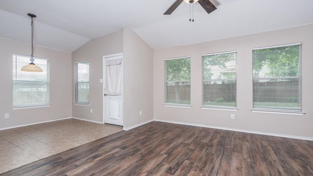 257 Lake Washington DR, Kyle, TX 78640