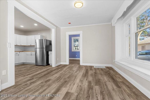 1232 W Michigan Avenue, Lansing, MI 48915