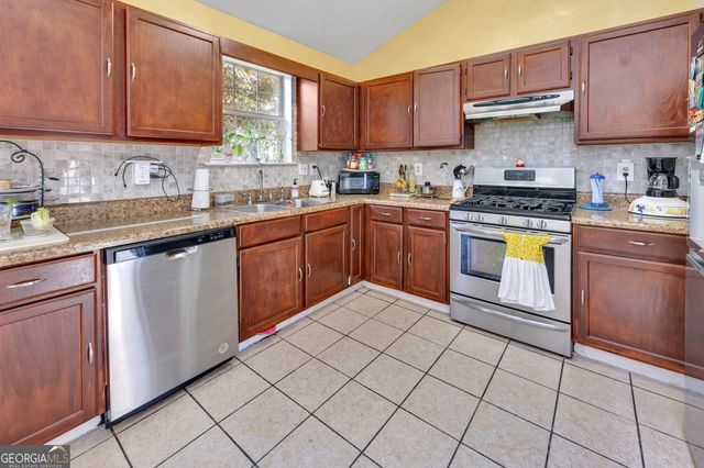 2246 Hampton Drive, Decatur, GA 30035