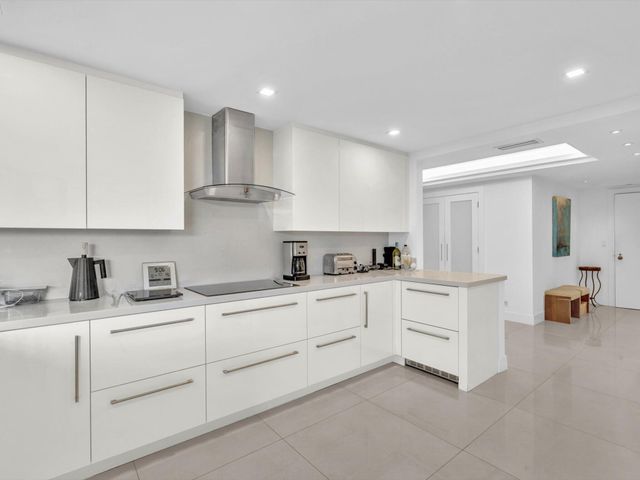3300 S Ocean Boulevard 108S, Palm Beach, FL 33480