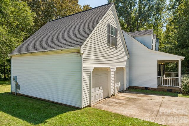 7500 Plott Road, Charlotte, NC 28215