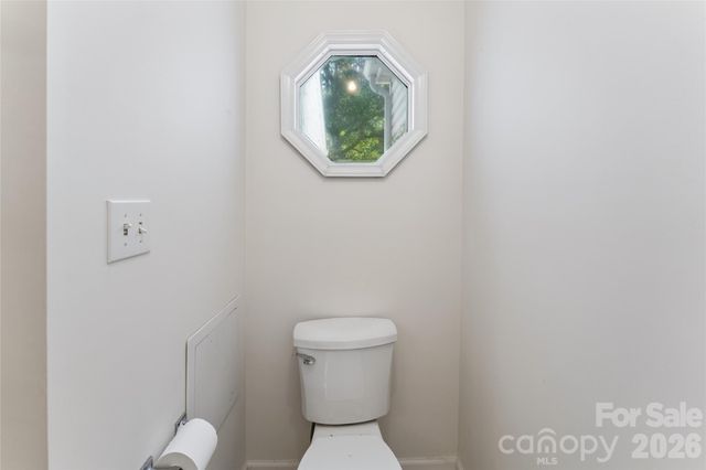 7500 Plott Road, Charlotte, NC 28215