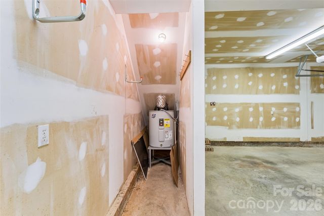 7500 Plott Road, Charlotte, NC 28215