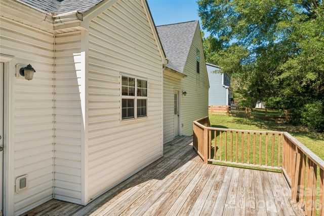 7500 Plott Road, Charlotte, NC 28215