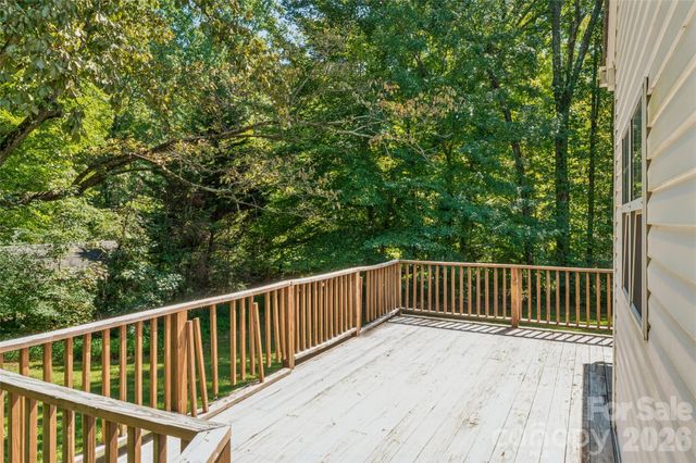 7500 Plott Road, Charlotte, NC 28215