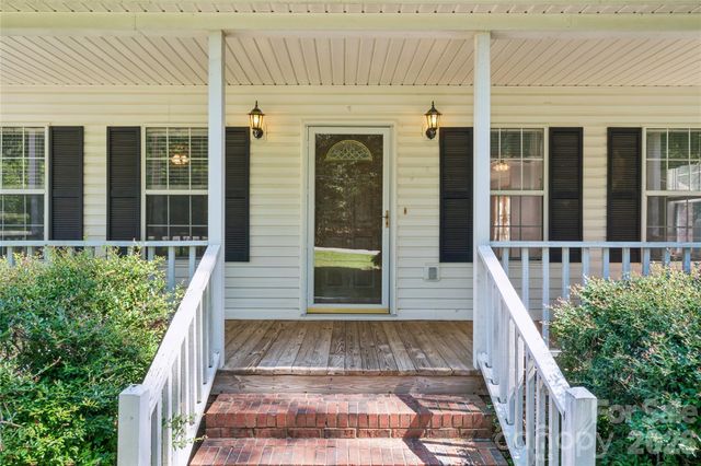 7500 Plott Road, Charlotte, NC 28215