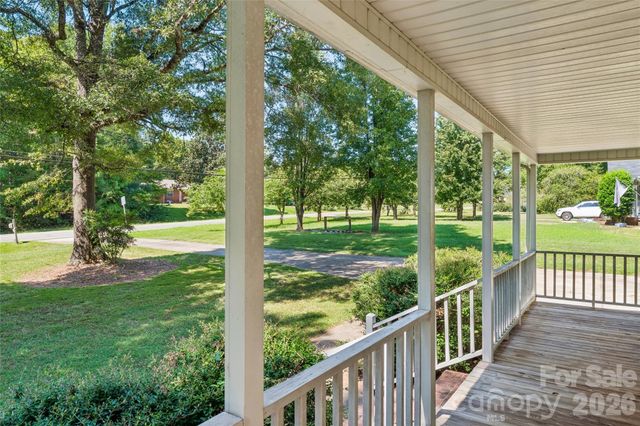 7500 Plott Road, Charlotte, NC 28215