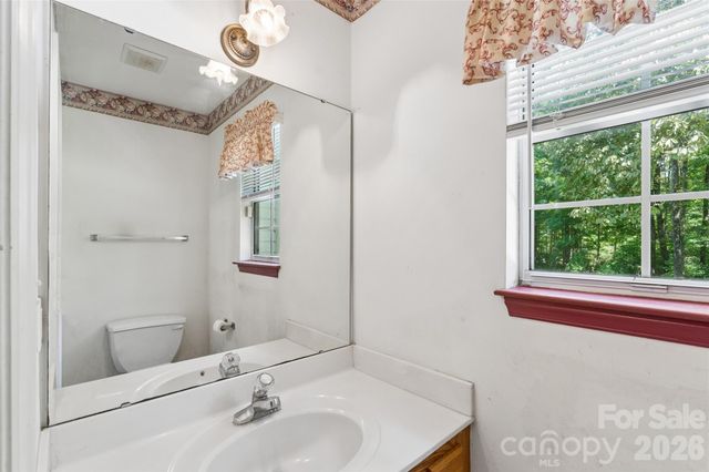 7500 Plott Road, Charlotte, NC 28215