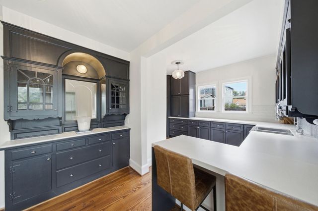 210 Coronado Street, Houston, TX 77009