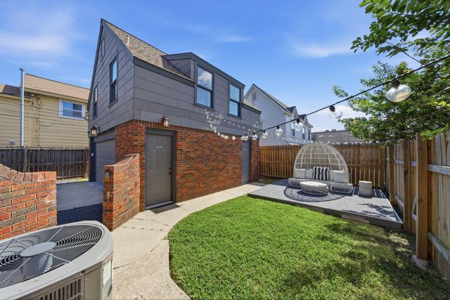 210 Coronado Street, Houston, TX 77009