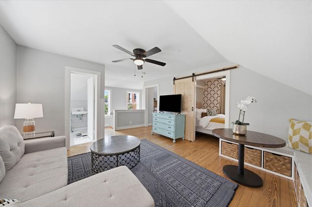 210 Coronado Street, Houston, TX 77009