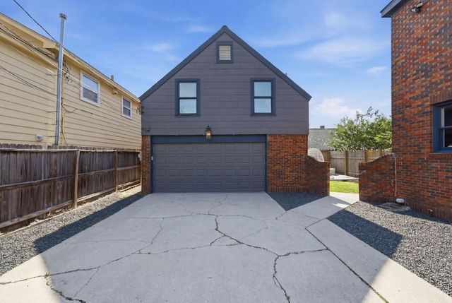 210 Coronado Street, Houston, TX 77009
