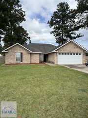 338 Mill Pond Lane SE, Ludowici, GA 31316