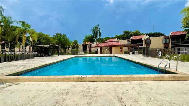 20851 San Simeon Way 202, Miami, FL 33179