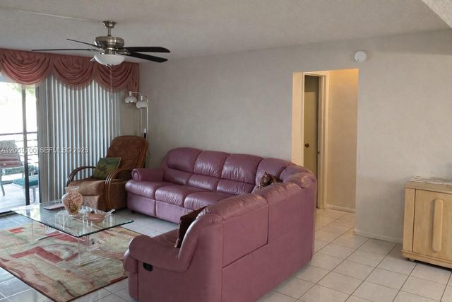 20851 San Simeon Way 202, Miami, FL 33179