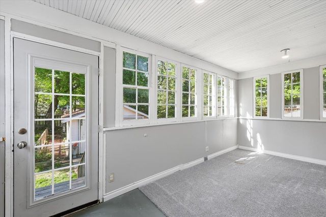 826 E 34th Ave, Spokane, WA 99203