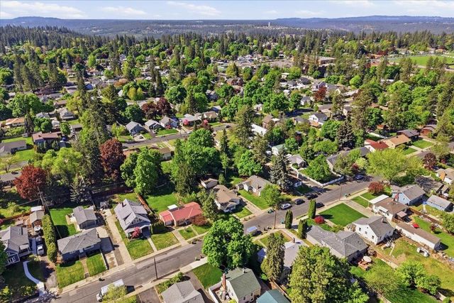 826 E 34th Ave, Spokane, WA 99203