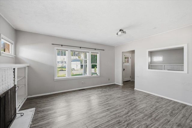 826 E 34th Ave, Spokane, WA 99203