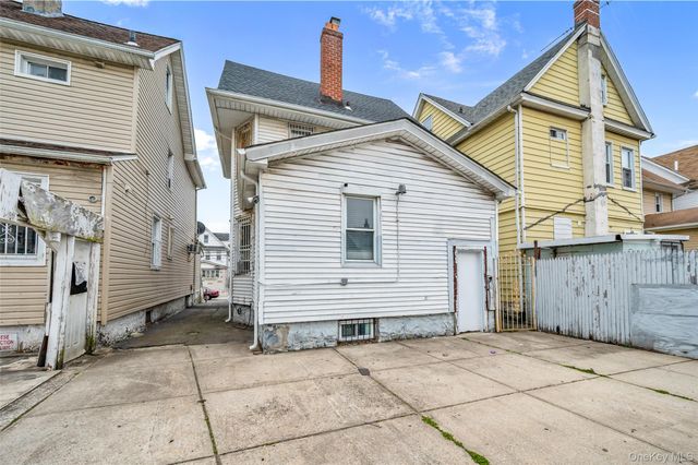 9517 125th Street, Richmond Hill S., NY 11419