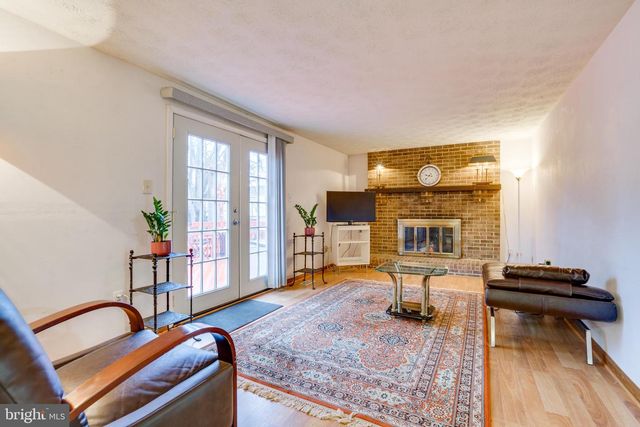 2851 EDGELEA RD, Vienna, VA 22181