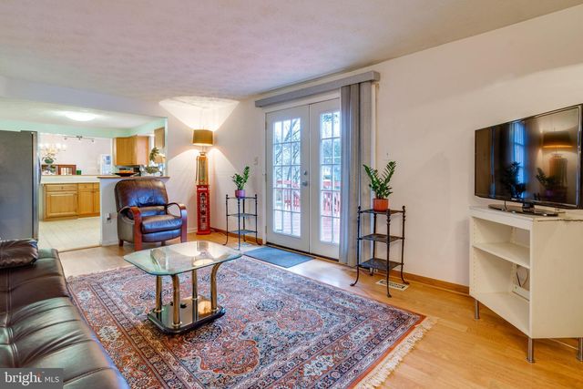 2851 EDGELEA RD, Vienna, VA 22181