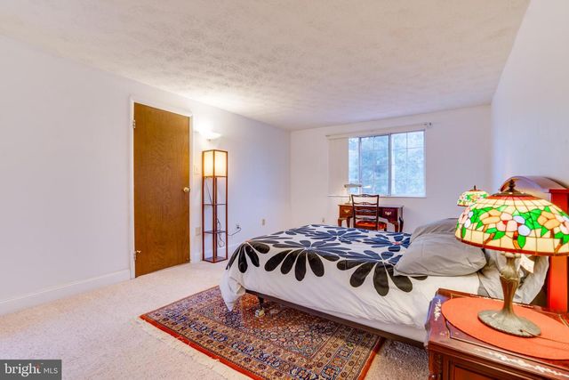 2851 EDGELEA RD, Vienna, VA 22181