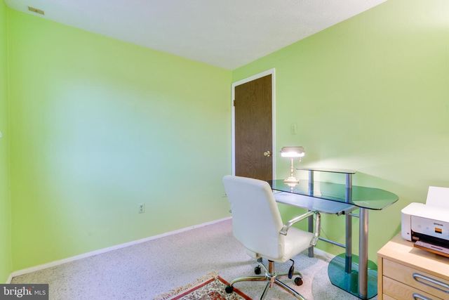 2851 EDGELEA RD, Vienna, VA 22181