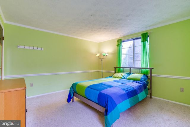 2851 EDGELEA RD, Vienna, VA 22181