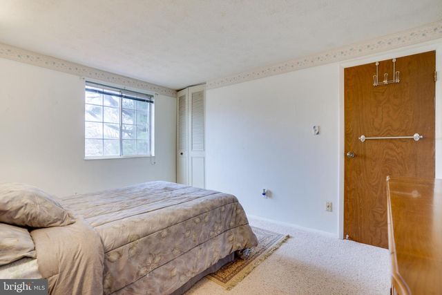 2851 EDGELEA RD, Vienna, VA 22181