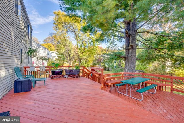 2851 EDGELEA RD, Vienna, VA 22181