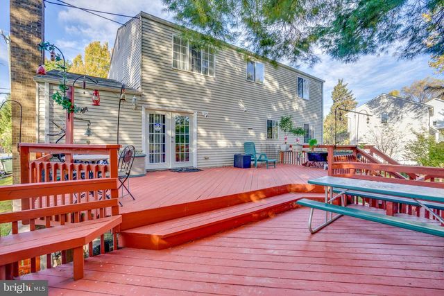 2851 EDGELEA RD, Vienna, VA 22181