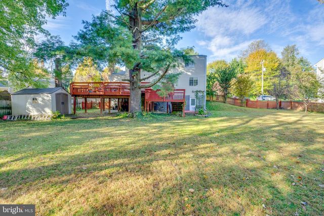 2851 EDGELEA RD, Vienna, VA 22181