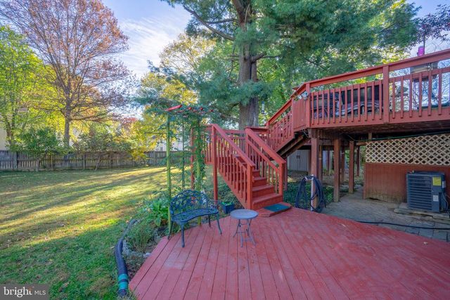 2851 EDGELEA RD, Vienna, VA 22181