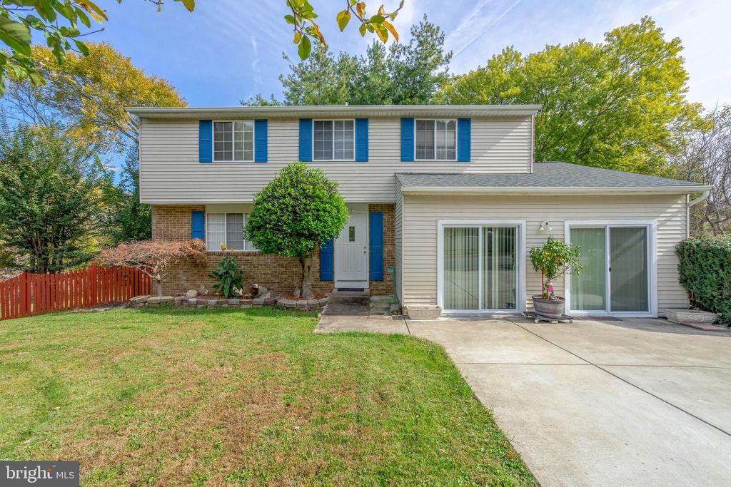 2851 EDGELEA RD, Vienna, VA 22181