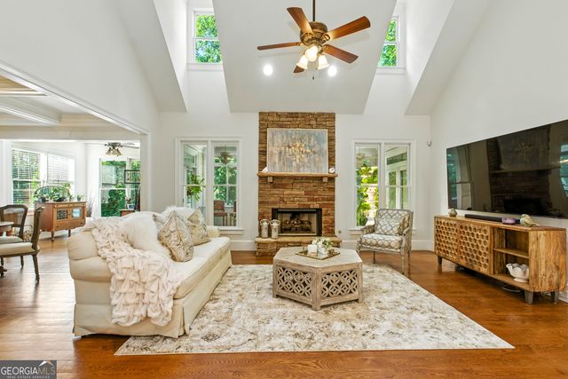 6719 Grand Marina Circle, Gainesville, GA 30506