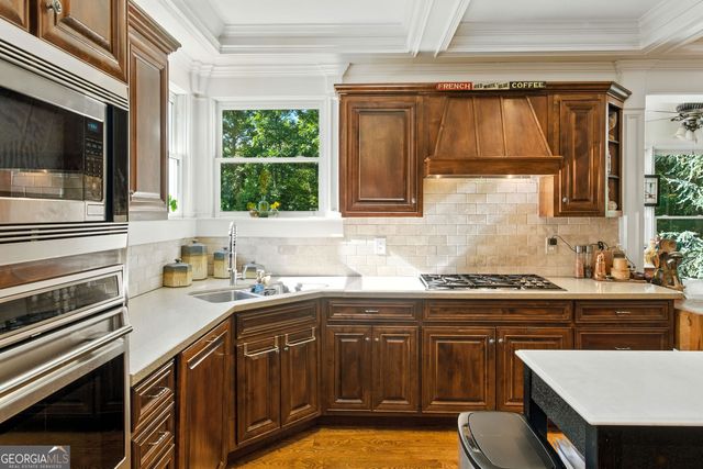 6719 Grand Marina Circle, Gainesville, GA 30506