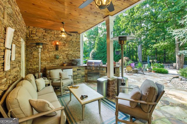 6719 Grand Marina Circle, Gainesville, GA 30506