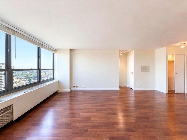 3550 N Lake Shore Drive 1806, Chicago, IL 60657