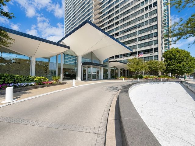 3550 N Lake Shore Drive 1806, Chicago, IL 60657
